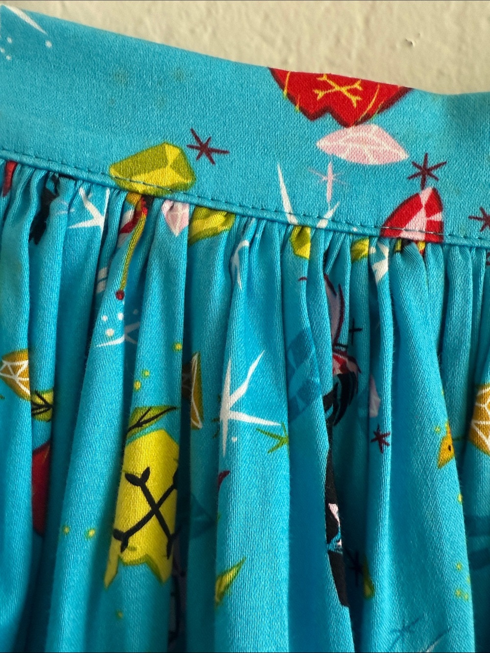 Pinup Couture Bright Turquoise Snow White Graphic Print Gathered A-Line Skirt - Picture 5 of 13